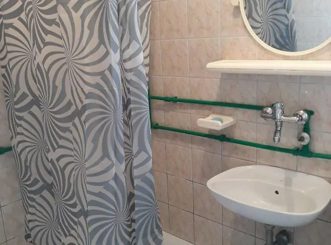 Dijelovi 比耶利纳